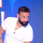Hier soir soir, mardi 20 février, Cyril Hanouna a présenté en direct son nouveau concept "Entrez dans la lumière" devant ses chroniqueurs et ses invités, dont Laurent Ruquier.