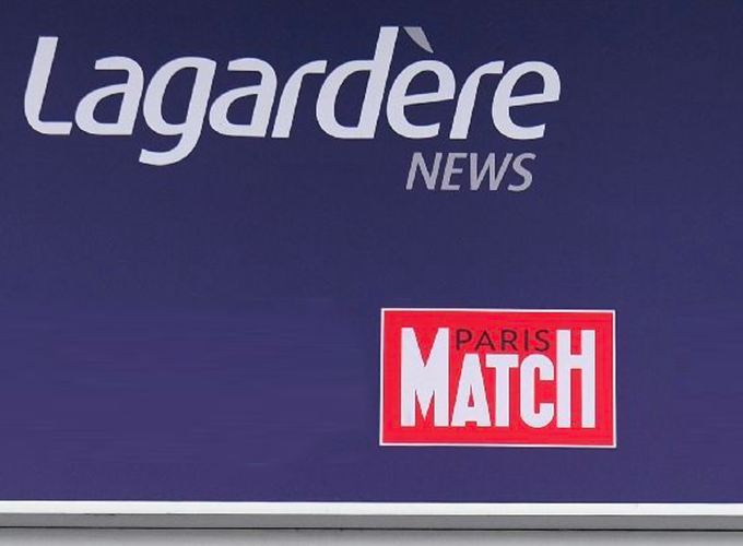 Pourquoi Bernard Arnault veut racheter "Paris Match" ?