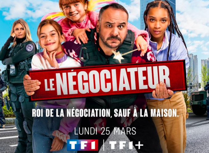 François-Xavier Demaison devient "Le négociateur" dans la nouvelle série de TF1 dès le 25 mars