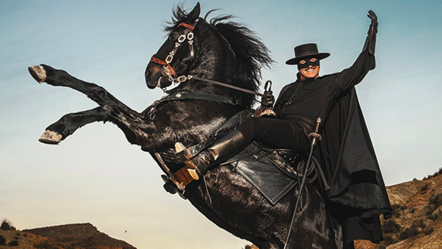 Jean Dujardin est "Zorro" sur Paramount+ et France.tv