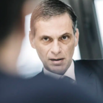 Rachat d'Altice Média : ce que Rodolphe Saadé (CMA-CGM) a dit aux représentants des salariés