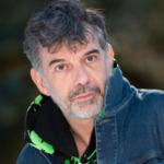 Stephane-Plaza-place-en-garde-a-vue-les-temoignages-des-ex-compagnes-_pris-tres-au-serieux_