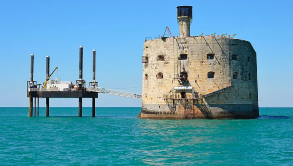 "Fort Boyard" : premiers préparatifs avant les tournages de la saison 2024