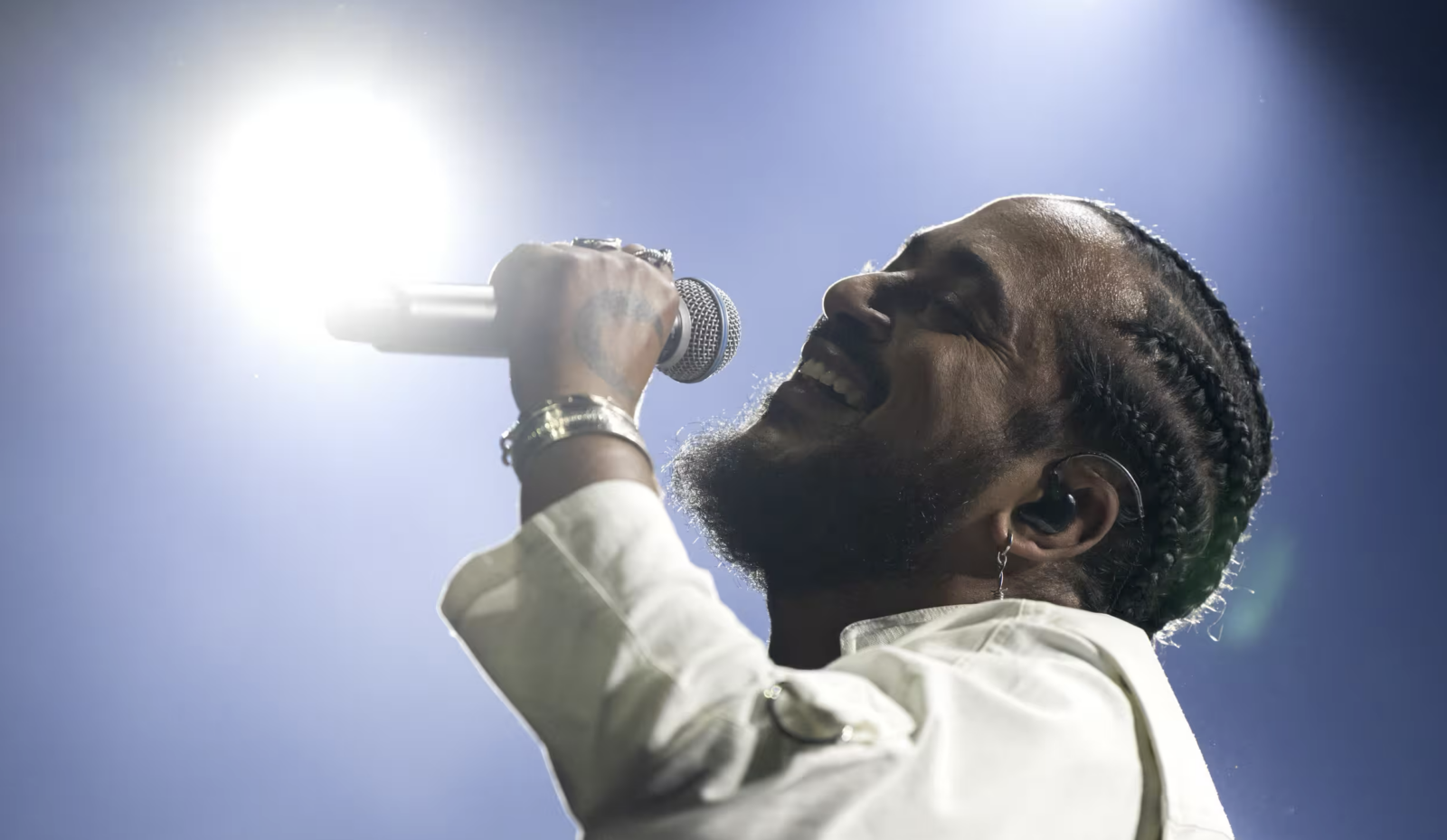 Eurovision 2024 : revoir la prestation de Slimane retransmise en direct avec "Mon amour" et l'ordre de passage en finale