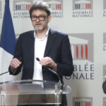 Pourtant membres de la majorité présidentielle, les députés MoDem s'opposent à la fusion des entités de l'audiovisuel public