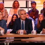Médias: l'Ifop et "La Tribune du dimanche" font un sondage sur les gagnants de la saison médias pour "C médiatique" sur France 5