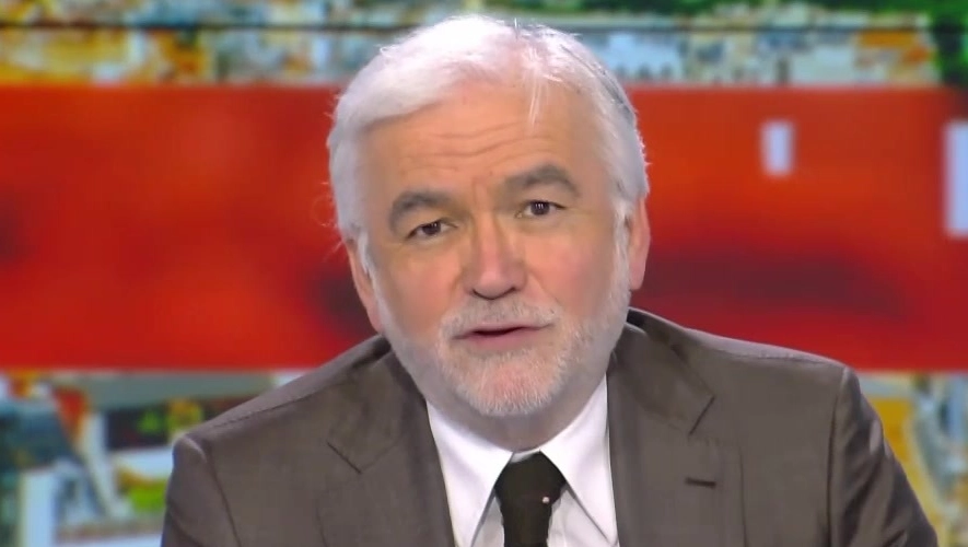 L'heure des pros" joue les prolongations en juillet avec Pascal Praud