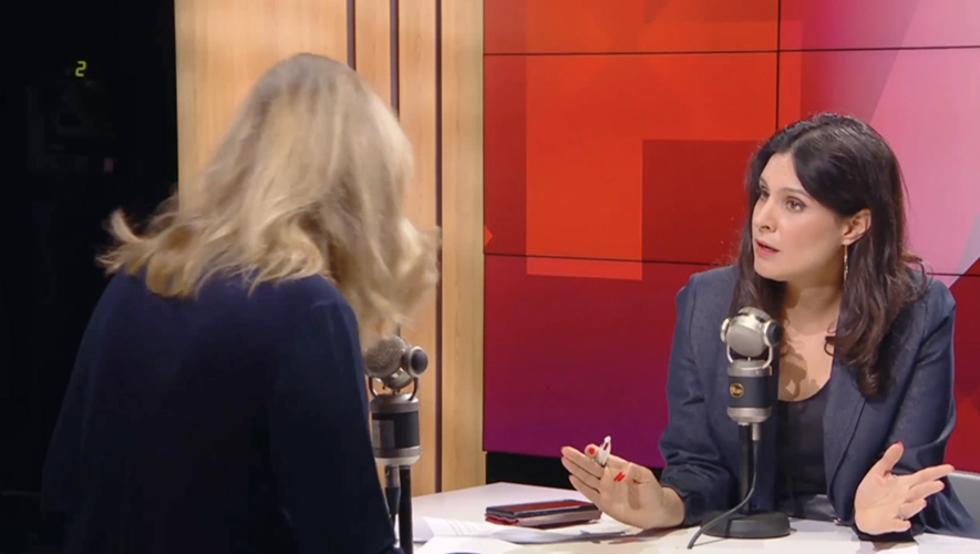 Vifs accrochages entre Apolline de Malherbe et Yaël Braun-Pivet sur BFMTV et RMC